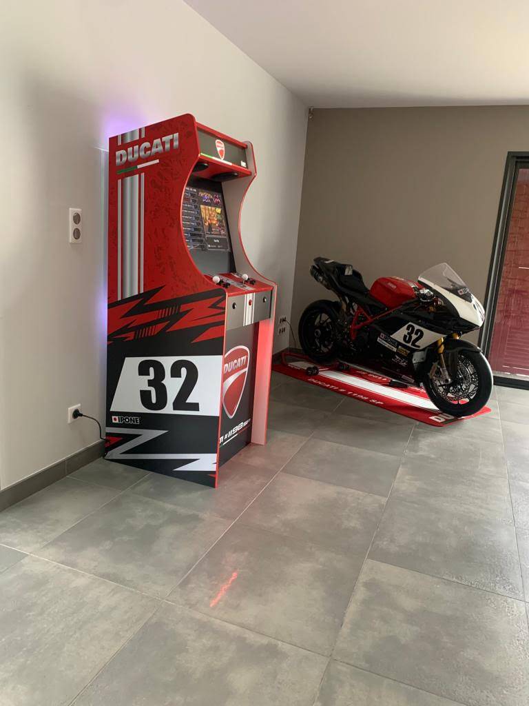 Borne d'arcades XL thème Ducati  photo du client 